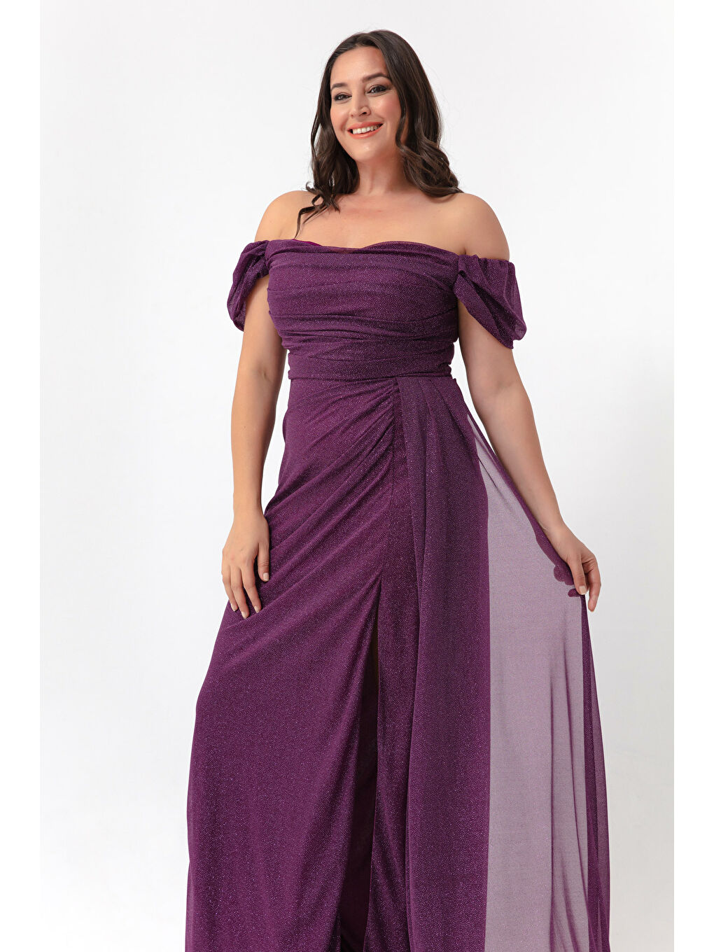 Kadın Mürdüm Kayık Yaka Drapeli Yırtmaçlı Uzun Simli Abiye Elbise-2