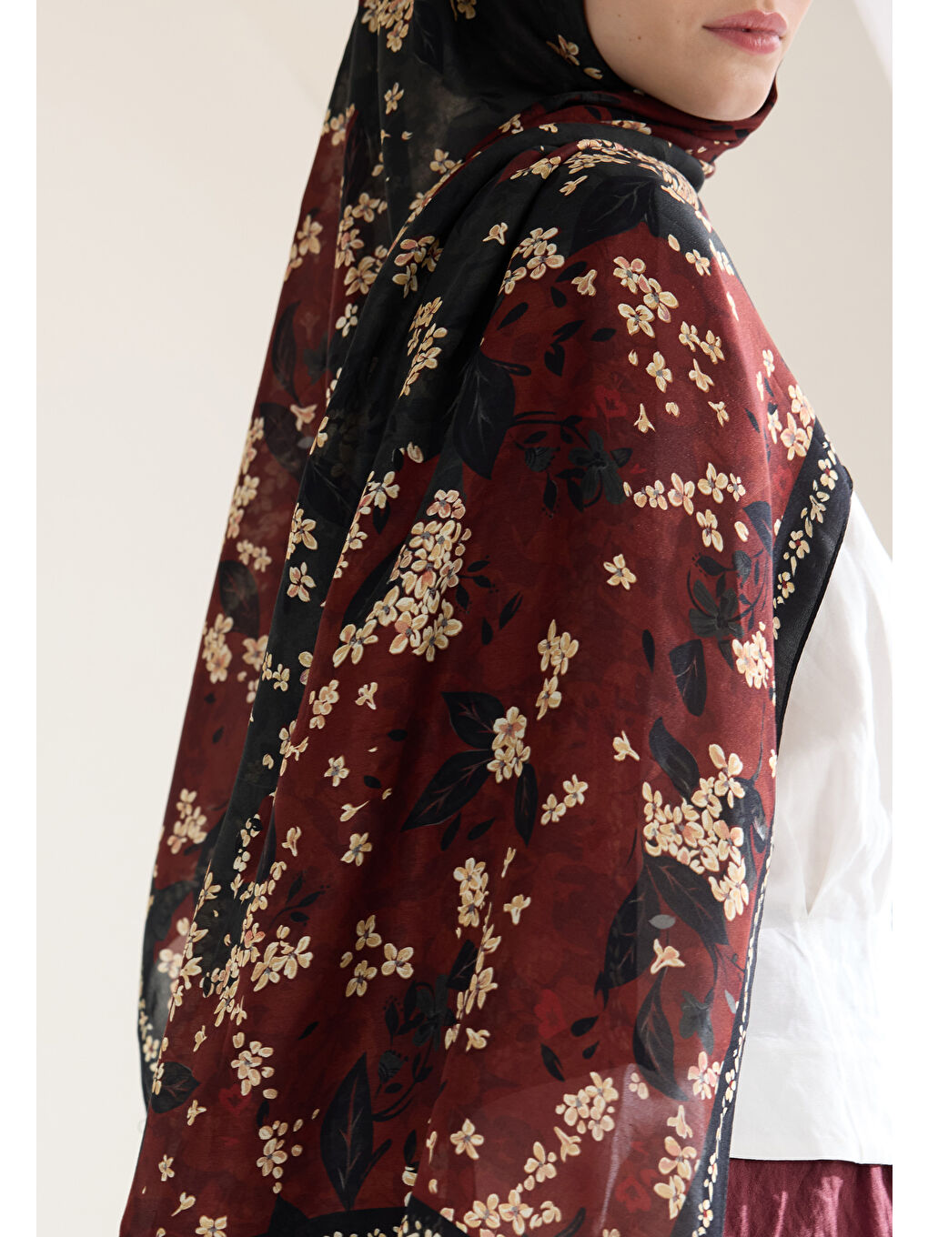 Gri Tıny Plumerıa Floş Viskon Şal Füme-2