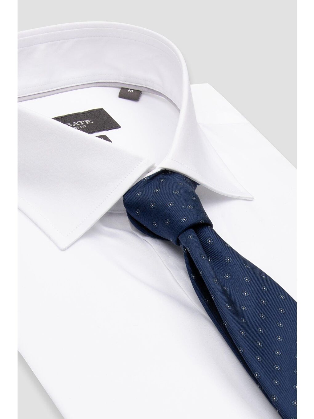 Leonardo Saten Pamuklu Comfort Fit Beyaz Klasik Yaka Erkek Düz Gömlek-6