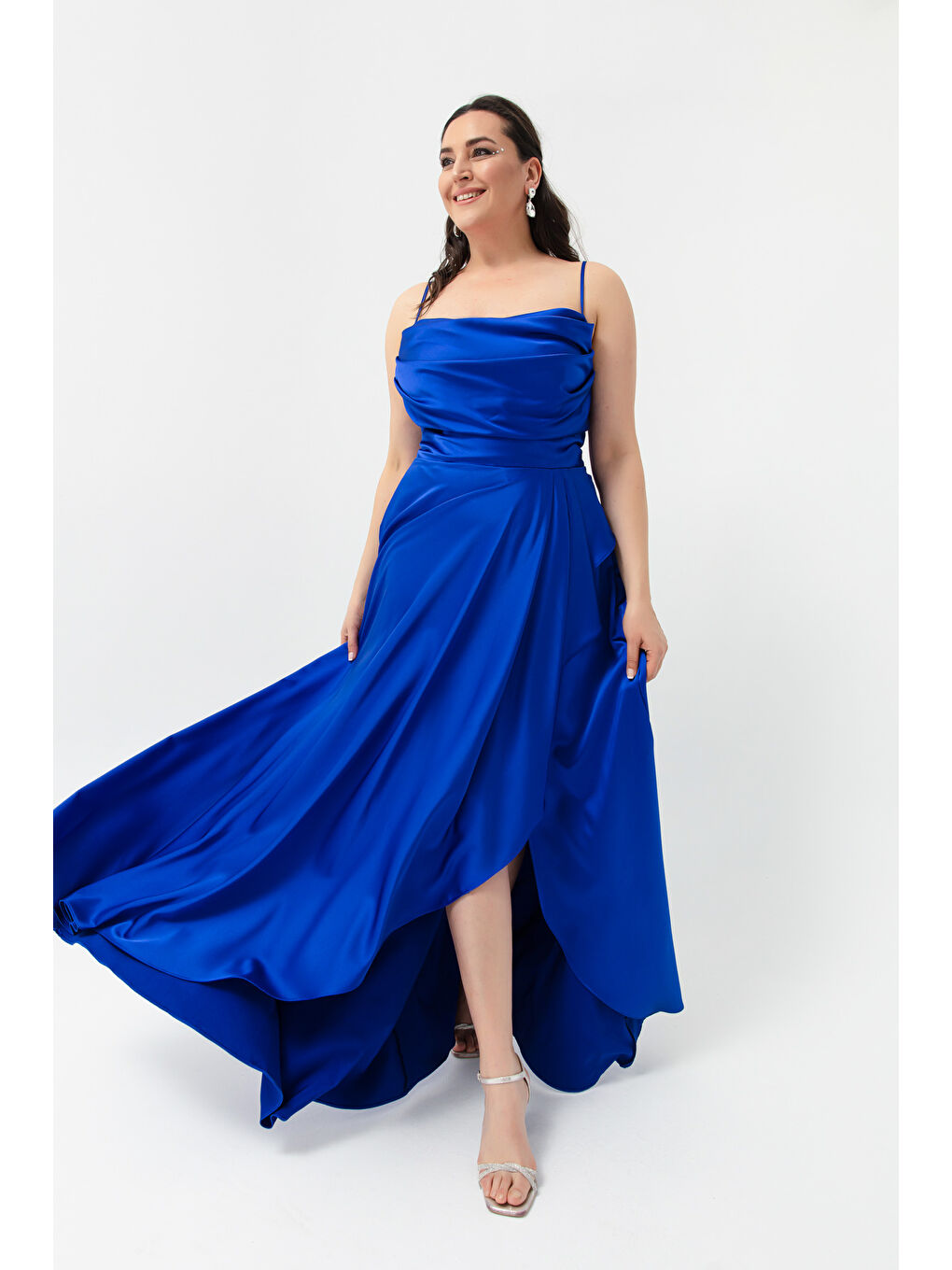 Mavi Kadın Saks Volanlı Yırtmaçlı Büyük Beden Saten Abiye Mezuniyet Elbisesi-1