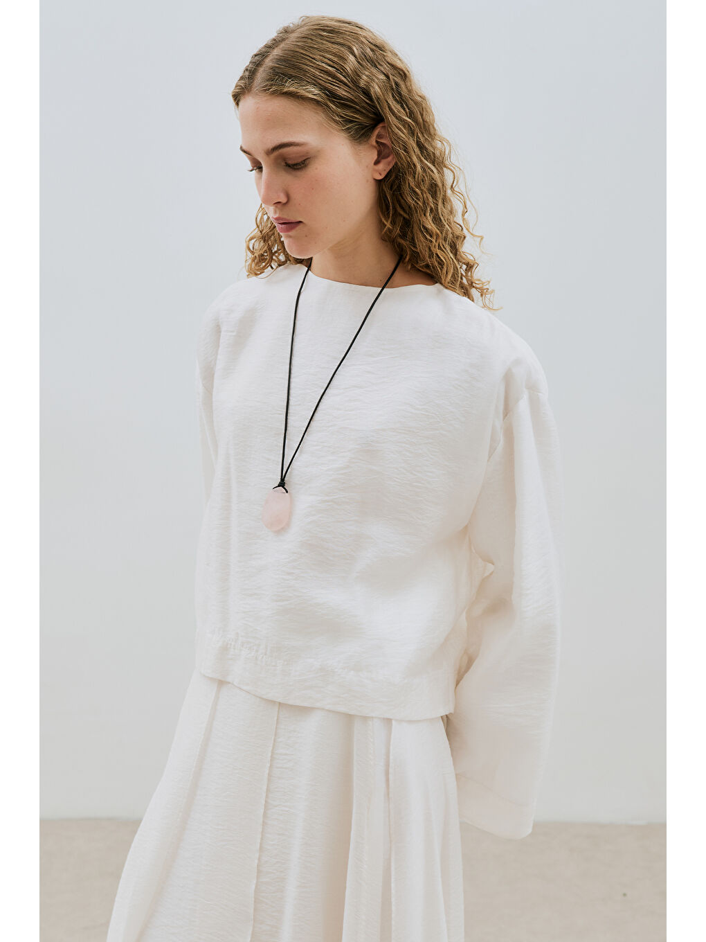 Geniş Kol Dökümlü Bluz Ekru-1