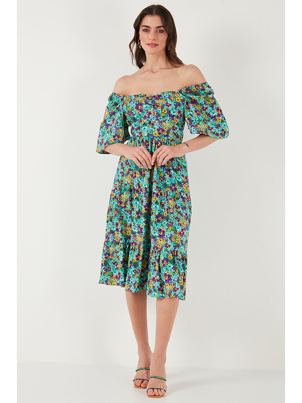 Yeşil Desenli Oversize Fit Carmen Yaka Büzgü Detaylı Midi Boy Kadın Elbise 67810557-3