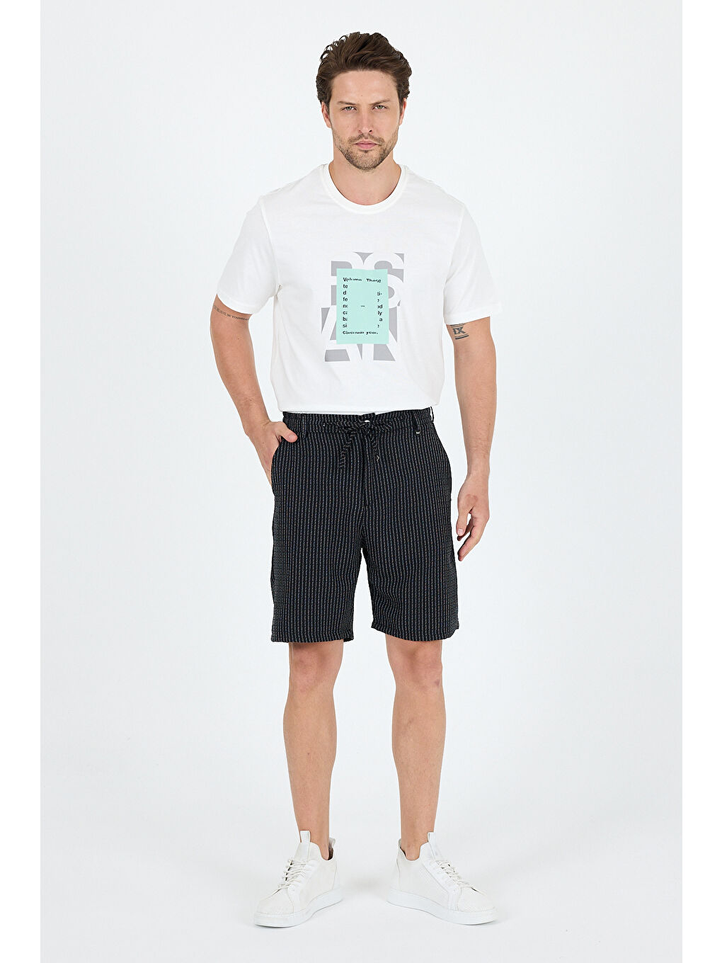 Siyah Erkek Çizgili Cepli Yazlık Şort - Rahat Kalıp Spor ve Günlük Kullanıma Uygun Şort 2314