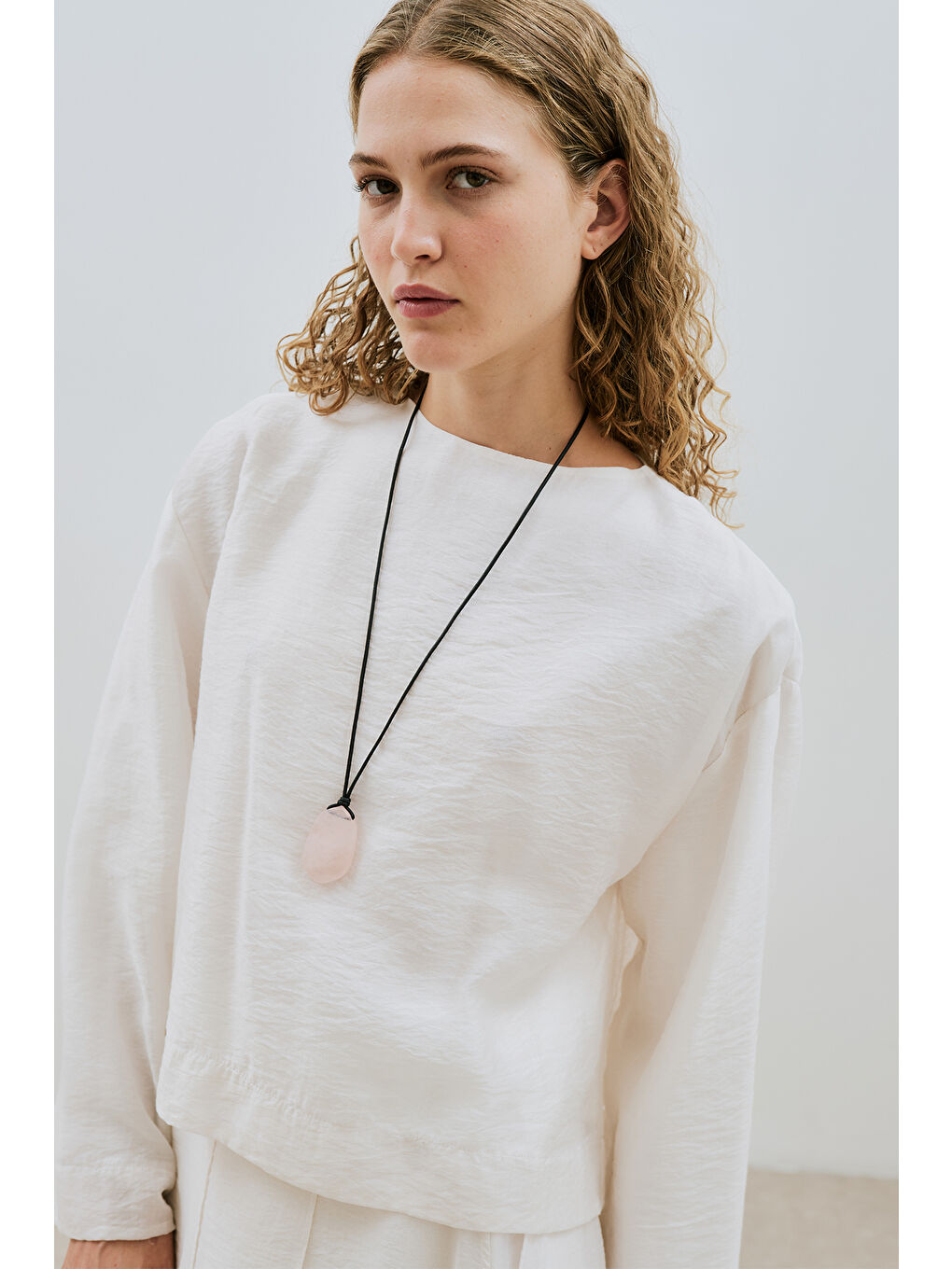 Geniş Kol Dökümlü Bluz Ekru-3