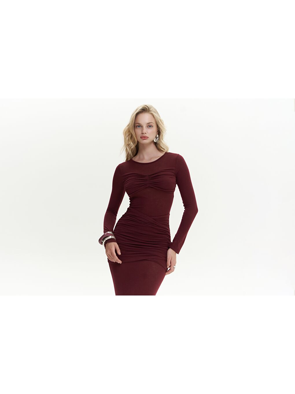 Mai Collection Samia Göğüs Detay Uzun Bordo Elbise - 2