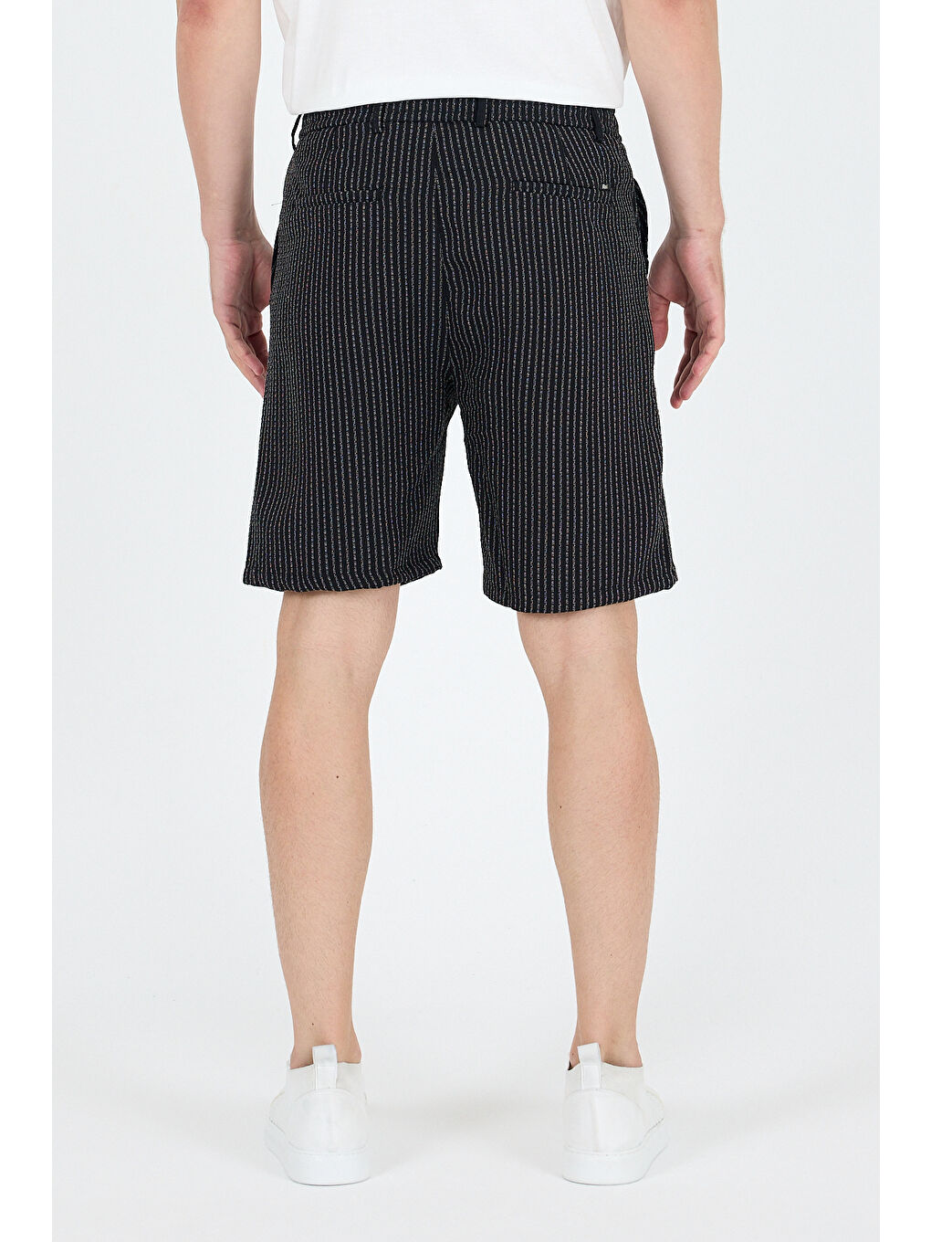 Siyah Erkek Çizgili Cepli Yazlık Şort - Rahat Kalıp Spor ve Günlük Kullanıma Uygun Şort 2314-3