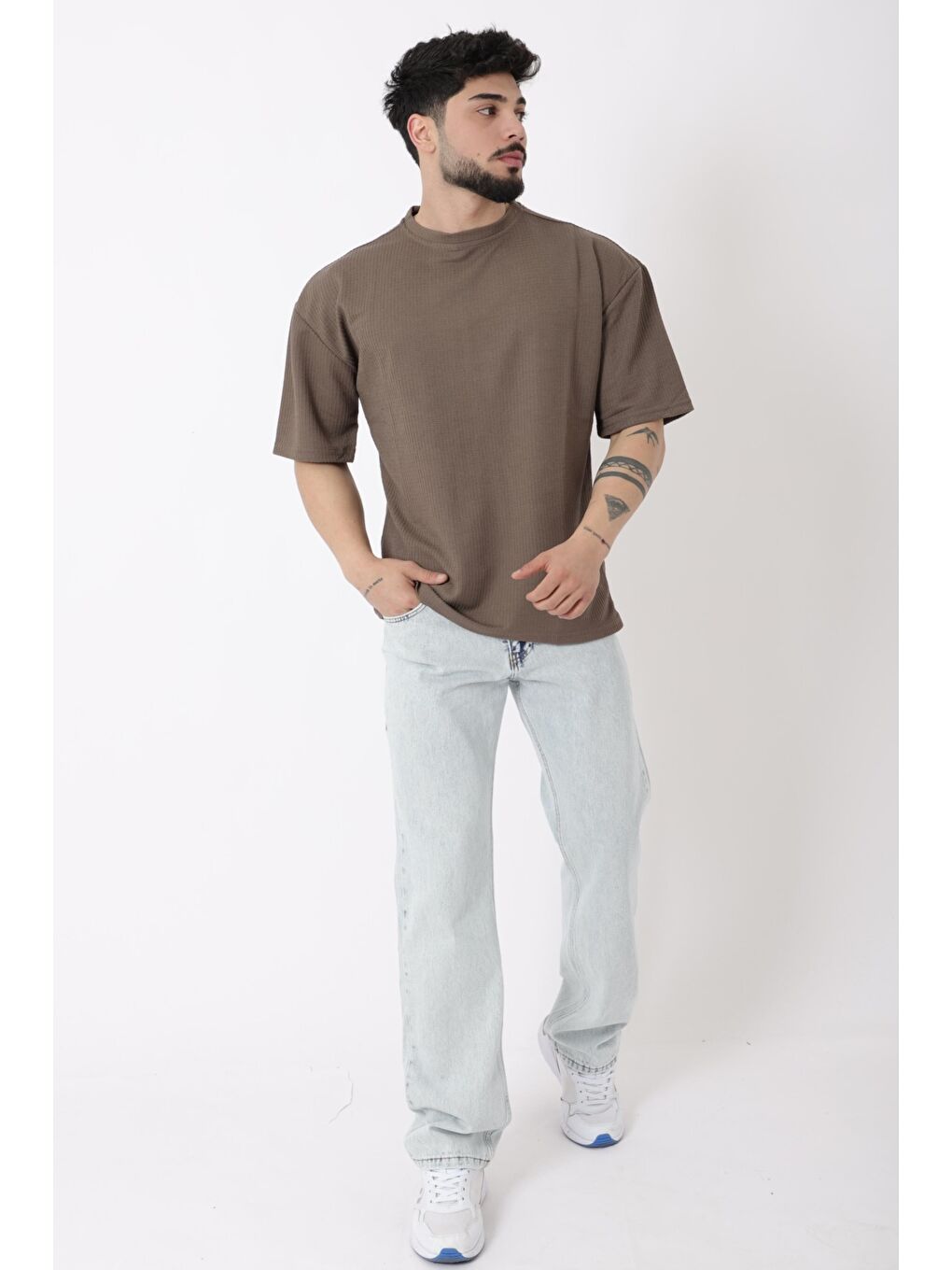 Kahverengi Petekli Model Bisiklet Yaka Oversize Tişört STU-2468_30462-3