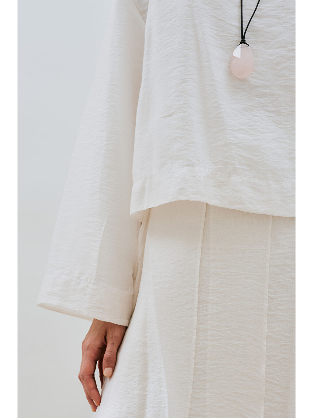 Geniş Kol Dökümlü Bluz Ekru-4