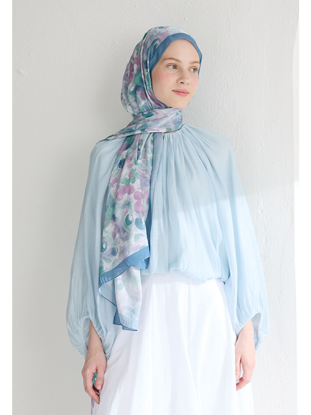 Hıbıscus Beauty Floş Viskon Şal Mavi-1