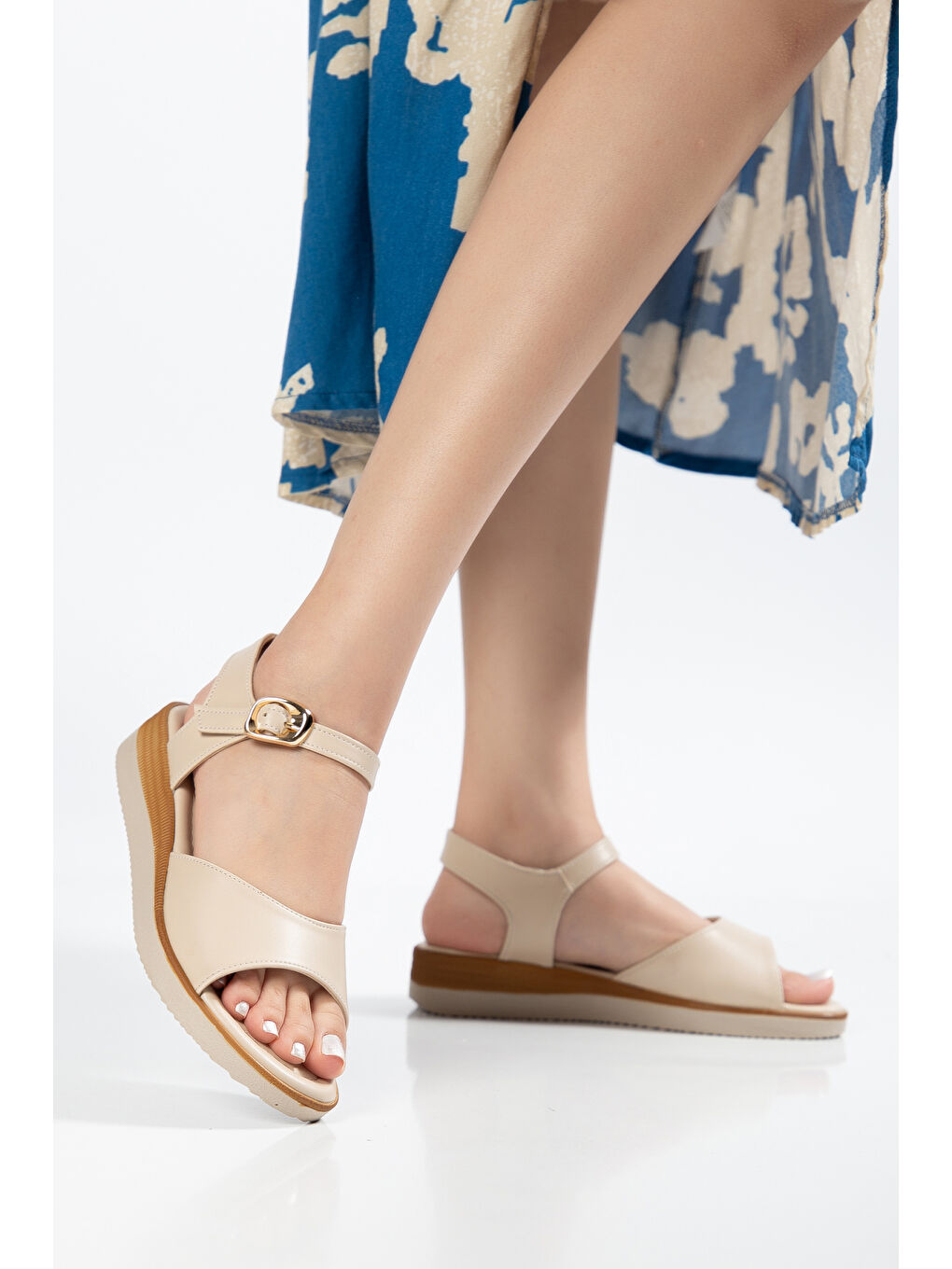 Bej D0765 Günlük Ortopedik Tek Bantlı Kadın Sandalet-1