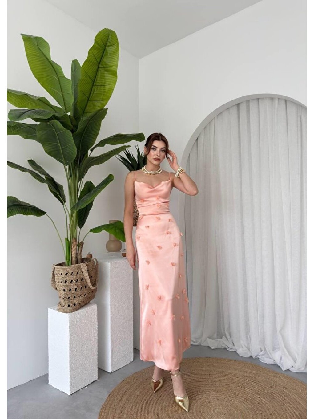 Pembe Dora Çiçek Detaylı Elbise-3