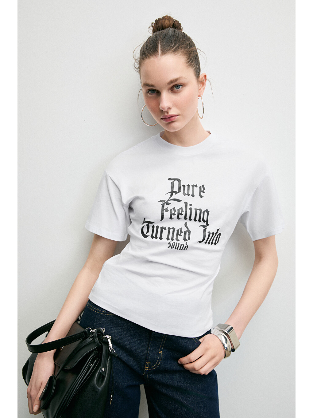 Beyaz LAVINYA Kadın Yumuşak Kumaşlı %100 Pamuk Baskı Detaylı BEYAZ T-Shirt
