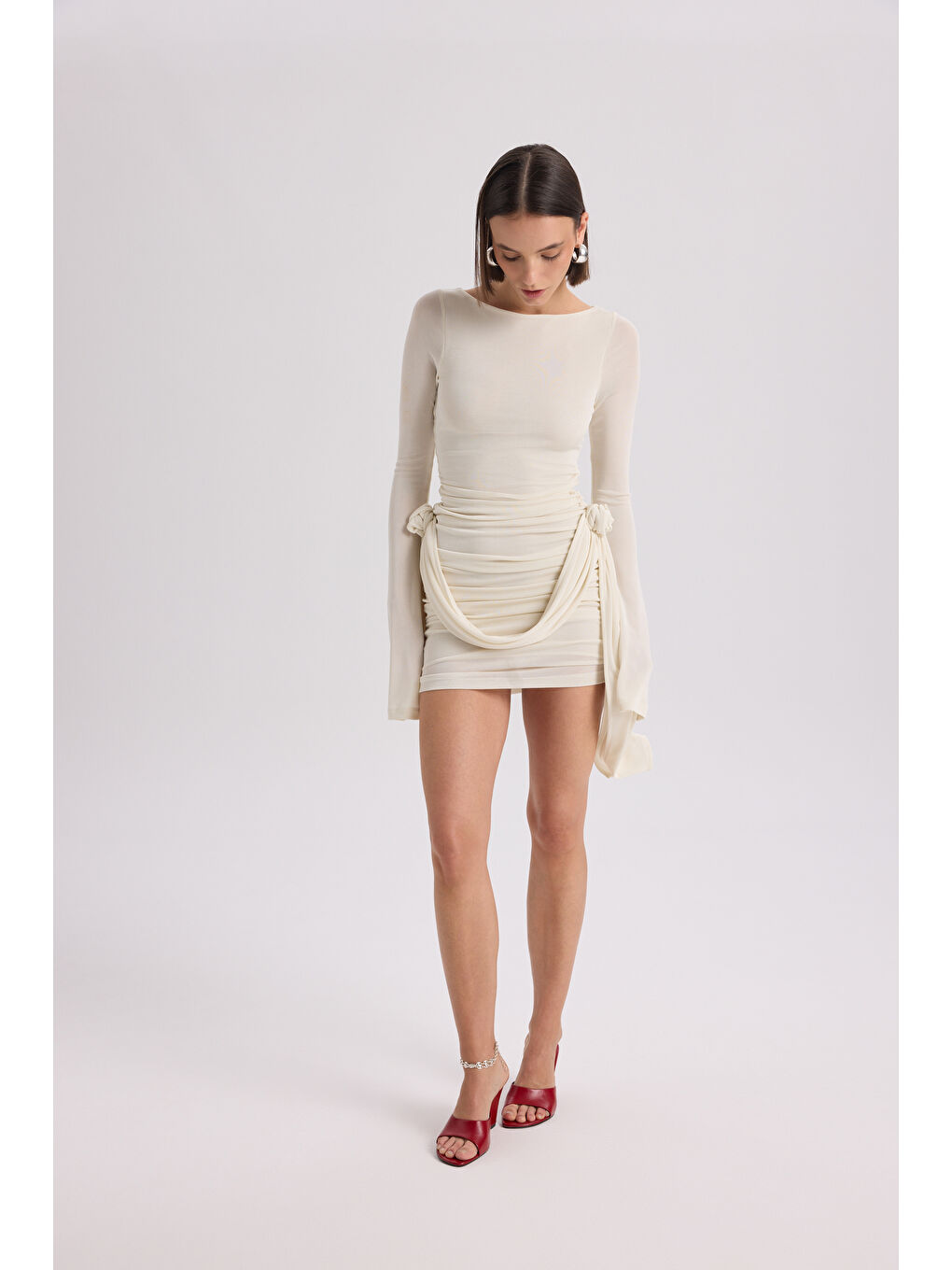 Avenya Gül Detay Ekru Mini Elbise-5