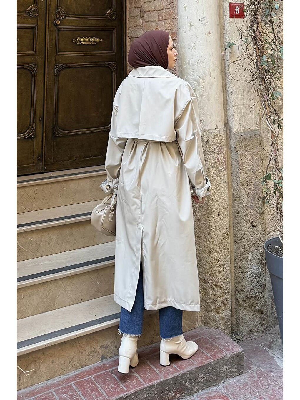 Bej Kruvaze Oversize Trenç Taş-3