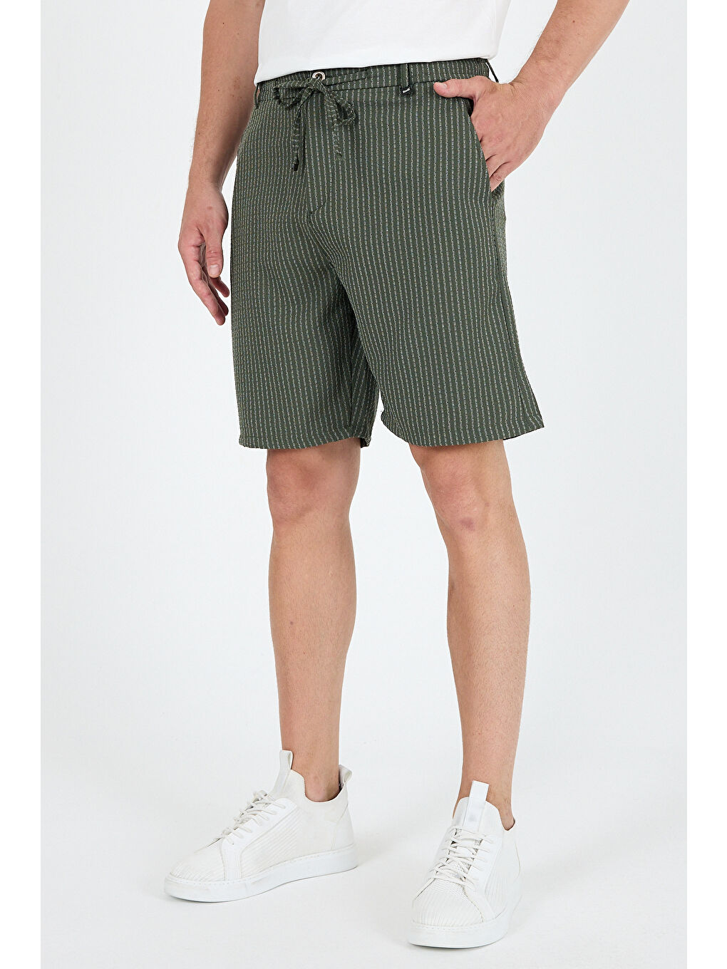 Haki Erkek Çizgili Cepli Yazlık Şort - Rahat Kalıp Spor ve Günlük Kullanıma Uygun Şort 2314-1