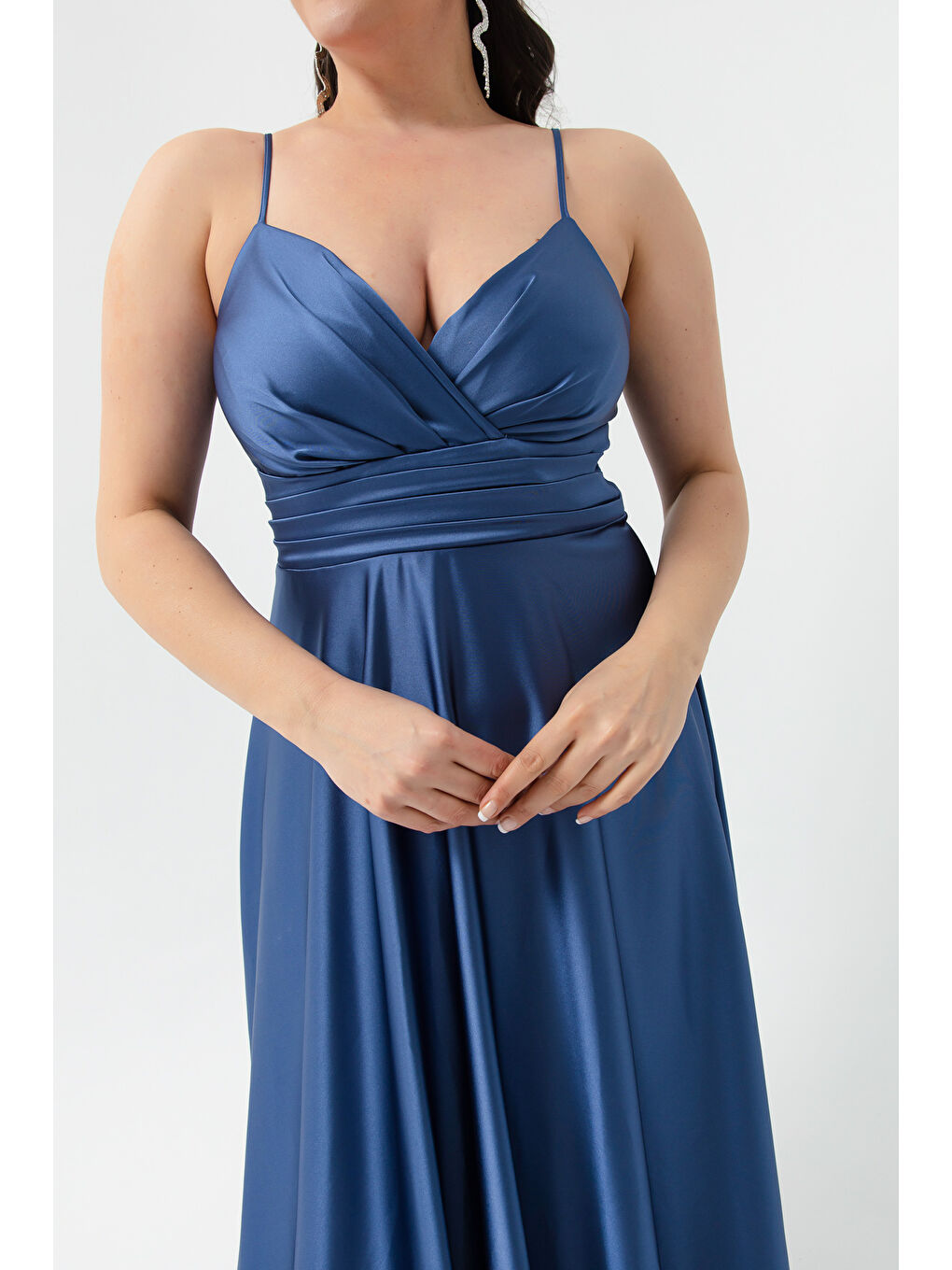 Kadın İndigo İp Askılı Büyük Beden Saten Uzun Abiye & Mezuniyet Elbisesi-1