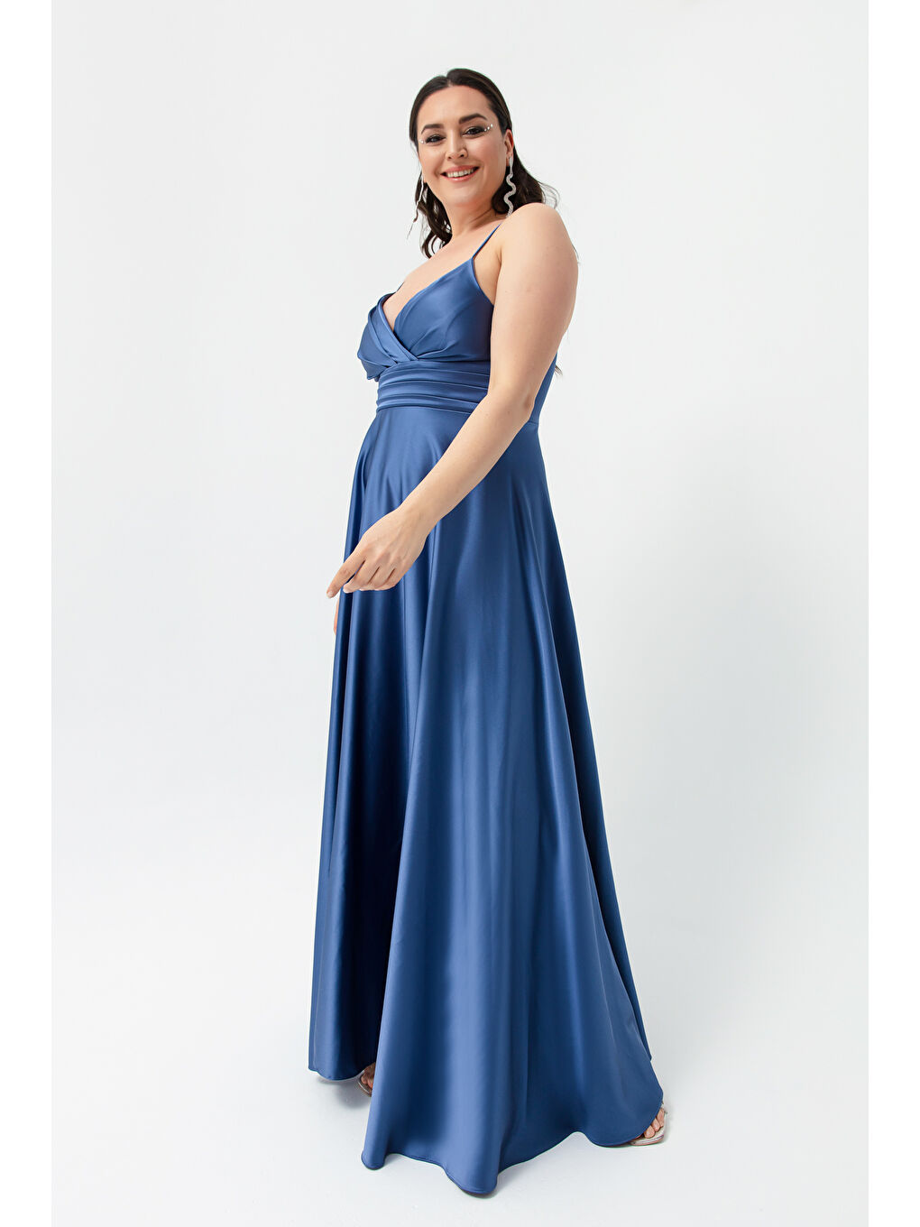 Kadın İndigo İp Askılı Büyük Beden Saten Uzun Abiye & Mezuniyet Elbisesi-3