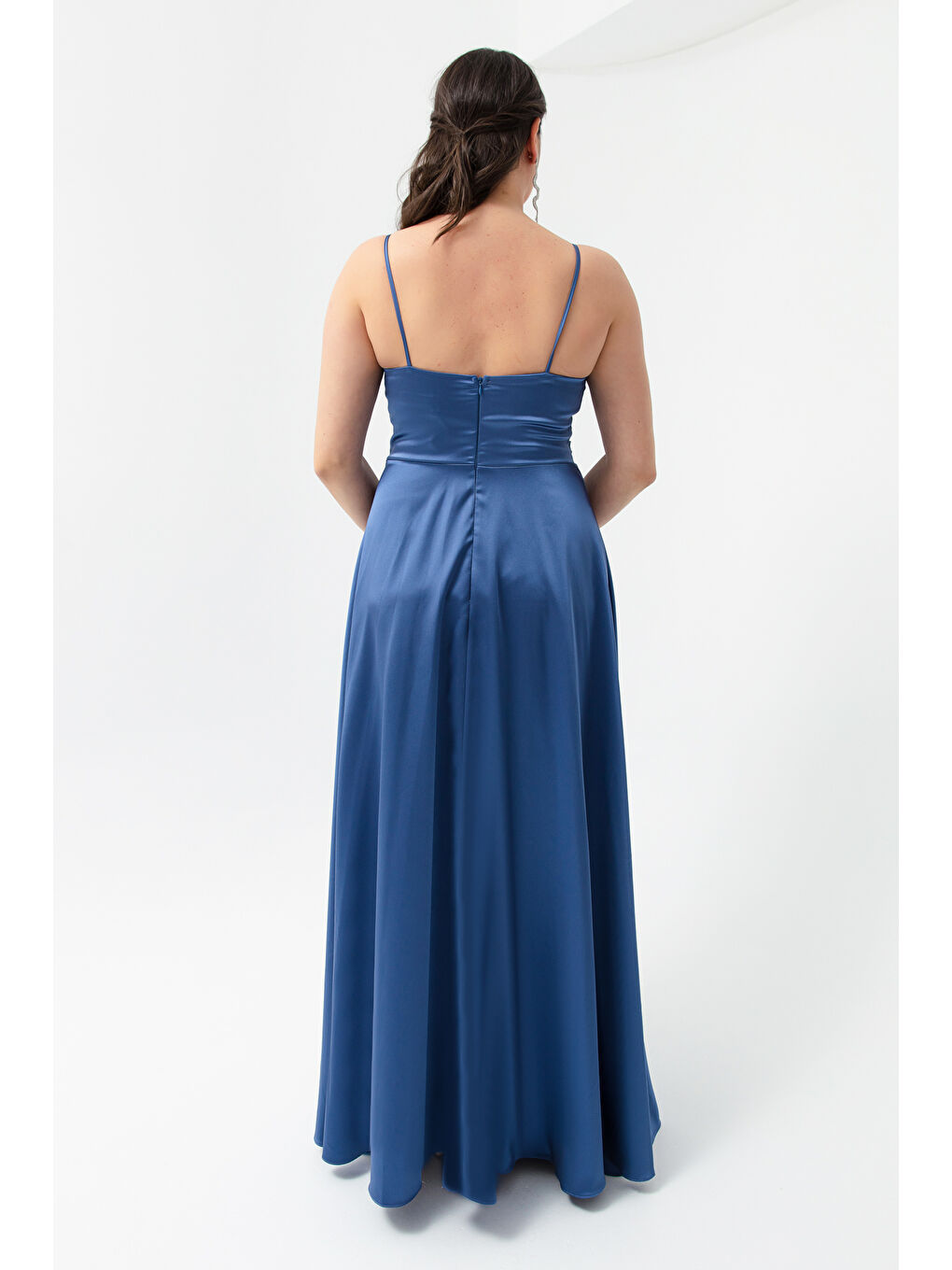 Kadın İndigo İp Askılı Büyük Beden Saten Uzun Abiye & Mezuniyet Elbisesi-4