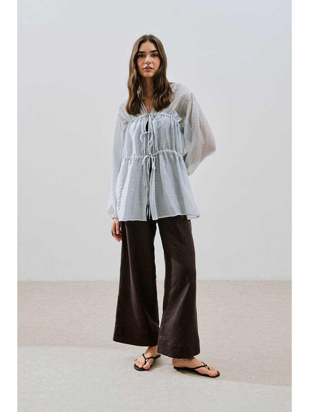 Büzgülü Bağlamalı Bluz Mavi-5