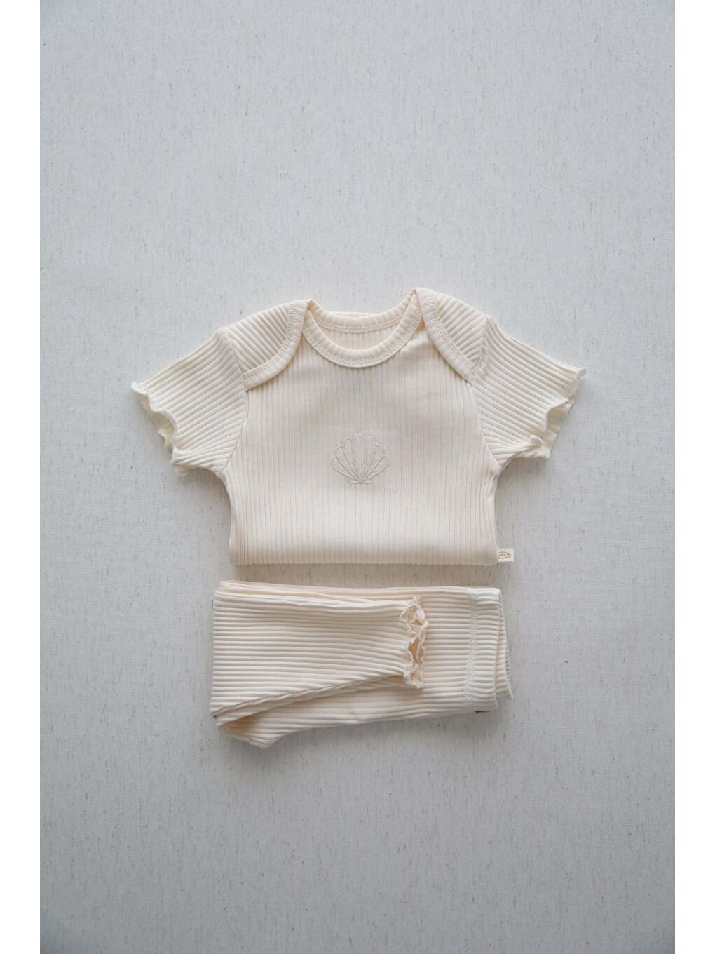 Ekru Deniz Kabuğu Nakışlı Fitilli Kısa Kollu Body Tayt Set-7