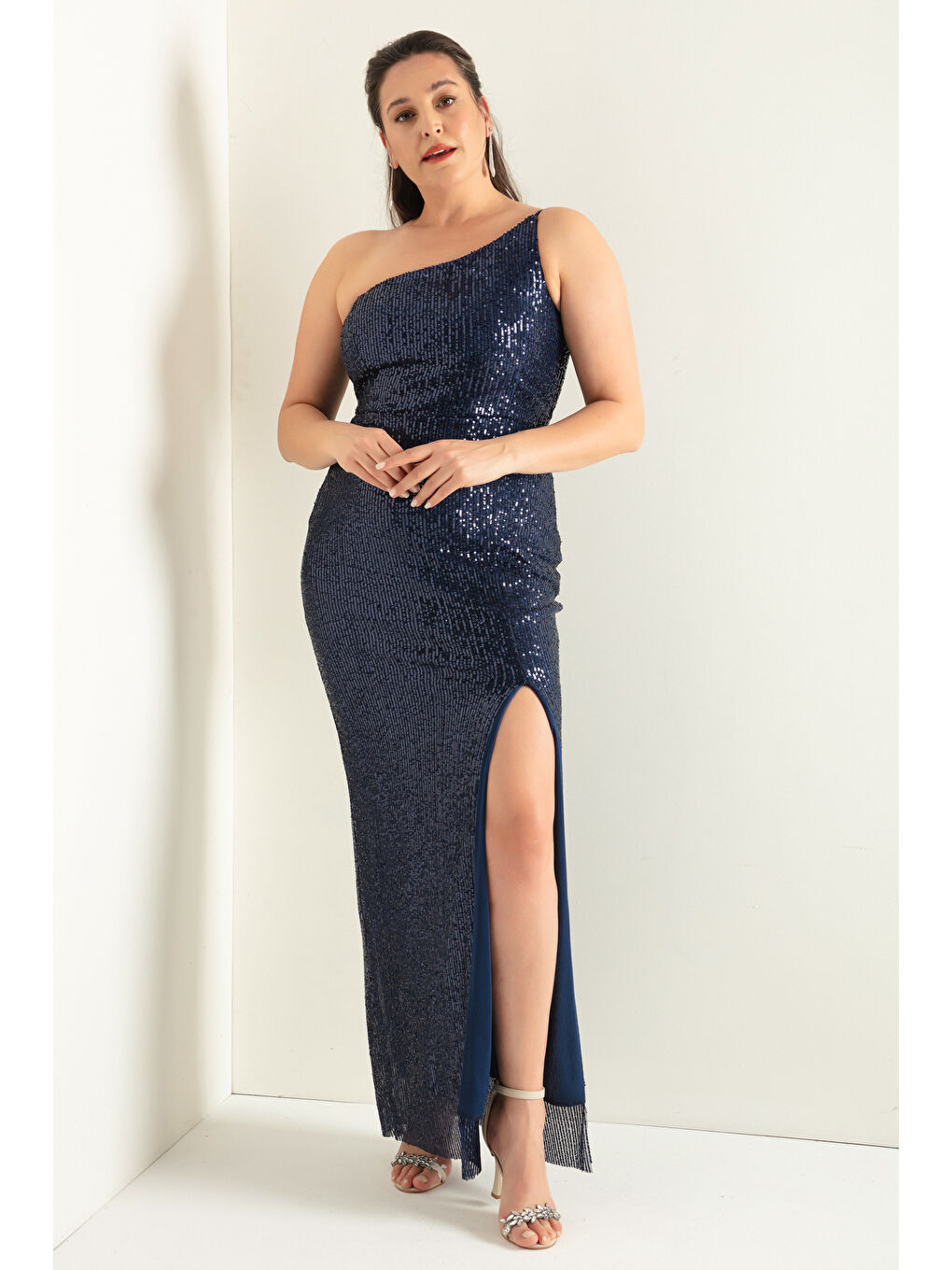 Kadın Lacivert Tek Omuzlu Yırtmaçlı Büyük Beden Uzun Abiye Elbise