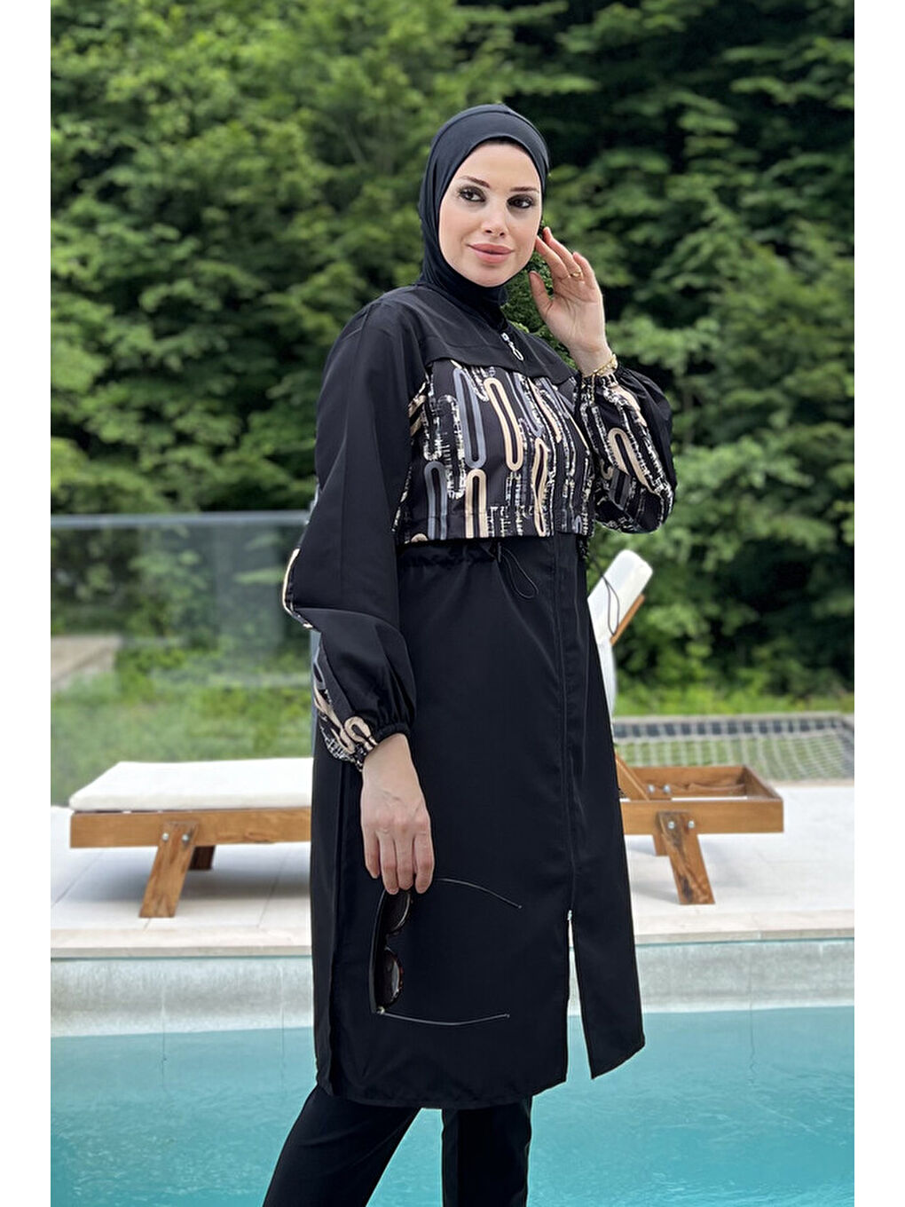 Siyah Tek Üst Paraşüt Tam Kapalı Tesettür Mayo 2451 Golden-1