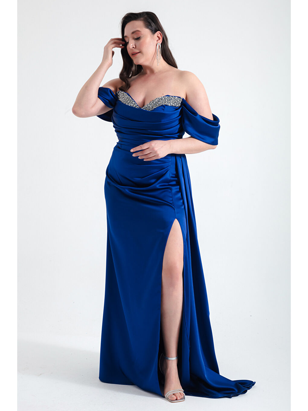 Mavi Kadın Saks Kayık Yaka Yırtmaçlı Uzun Büyük Beden Saten Abiye Elbise-2