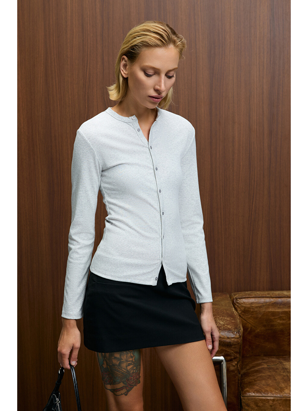Gri TALUVIA Kadın Esnek Kumaşlı Vücuda Oturan Slim Fit Düğmeli GRİ MELANJ Bluz-4