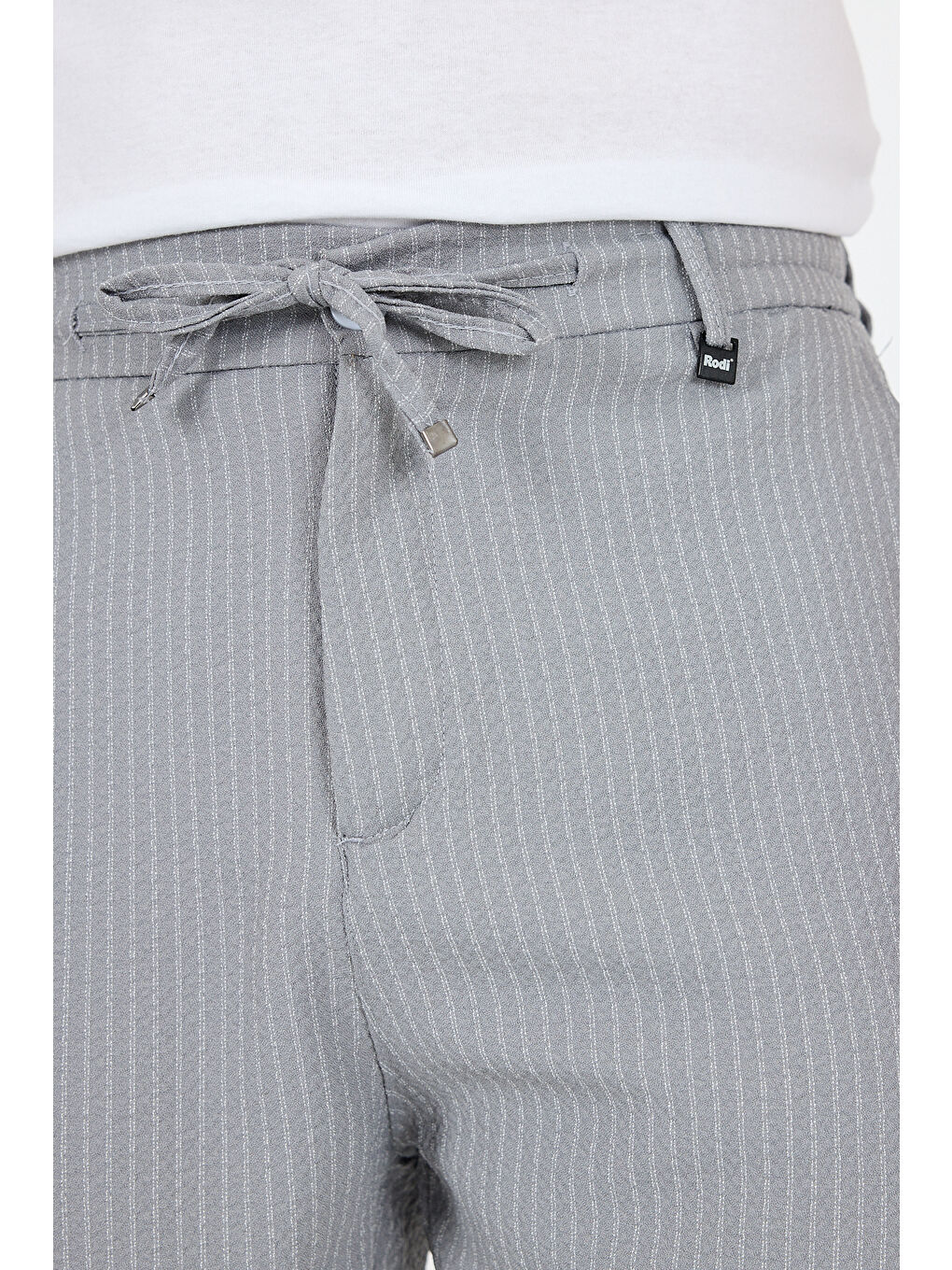 Gri Erkek Çizgili Cepli Yazlık Şort - Rahat Kalıp Spor ve Günlük Kullanıma Uygun Şort 2314-2
