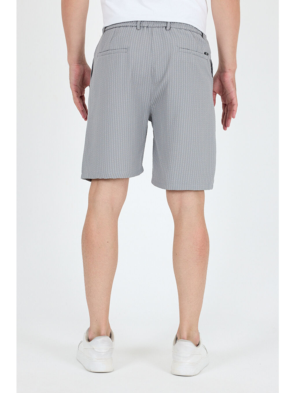 Gri Erkek Çizgili Cepli Yazlık Şort - Rahat Kalıp Spor ve Günlük Kullanıma Uygun Şort 2314-3