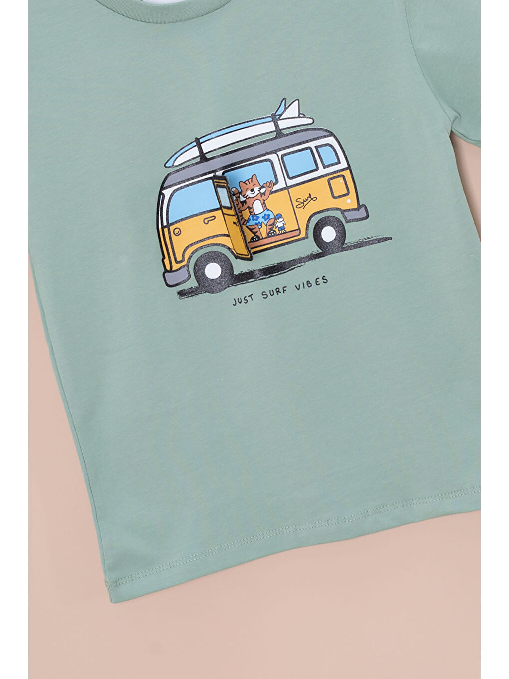 Yeşil Araba Baskılı Nakış Detaylı Erkek Çocuk Bisiklet Yaka Tişört 20958-1