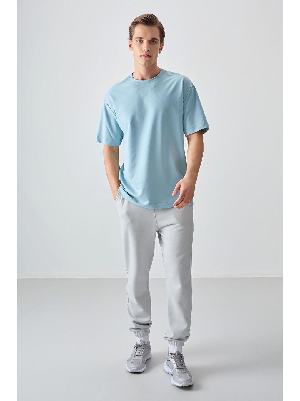 AIR JONES Açık Mavi Pamuklu Kalın Yumuşak Dokulu Oversize Fit Basic Erkek T- Shirt - 88377 - 1