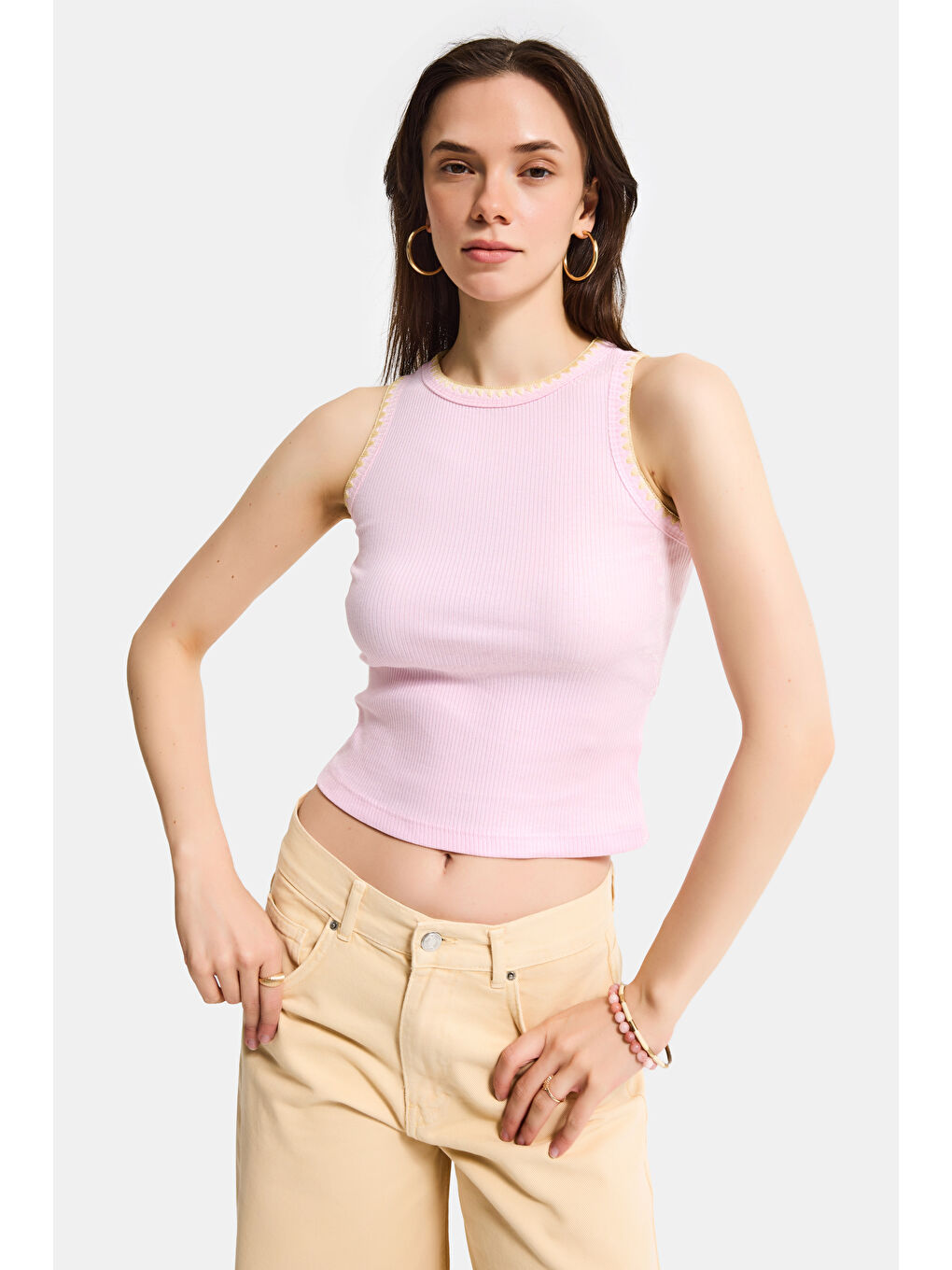 Kadın Pembe s6-98 Crop Fit Süper Elastan Sarı İşlemeli Body-1