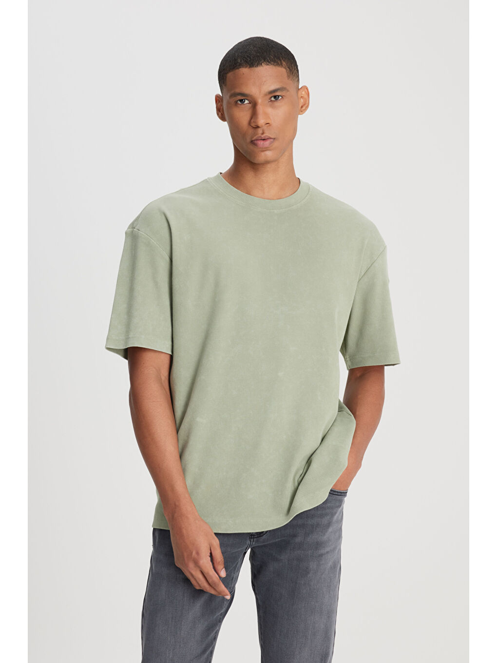 Loose Fit Rahat Kesim Bisiklet Yaka Mint Yeşili Tişört