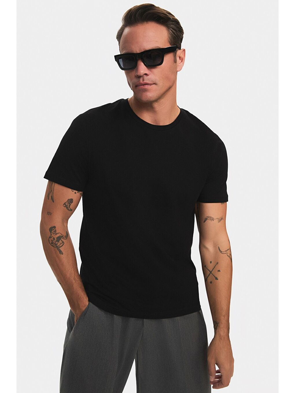 Siyah Erkek 2'li Regular Kalıp Tişört