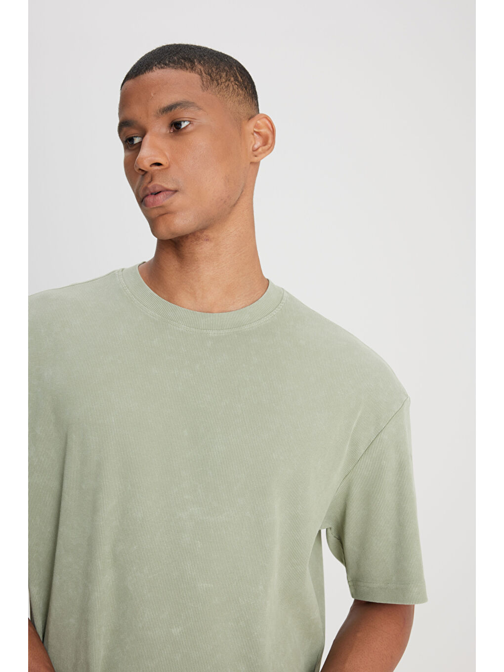 Loose Fit Rahat Kesim Bisiklet Yaka Mint Yeşili Tişört-2