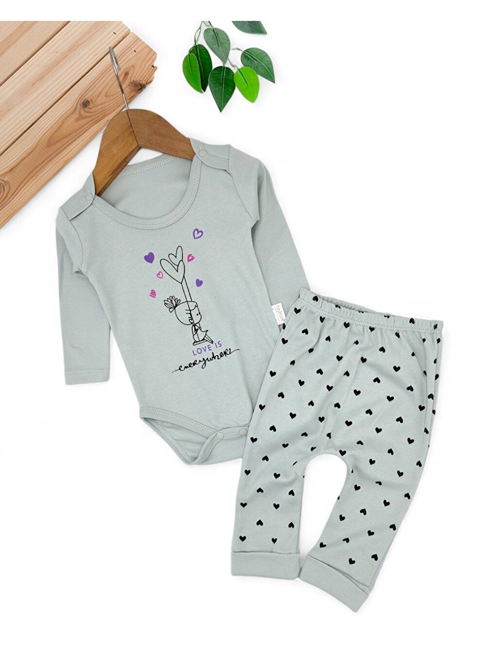 Turkuaz Kız Bebek Kalp Desenli Çıtçıtlı Badi Ve Altlı Natural Pamuk Bebek Takımı 0-9 Ay