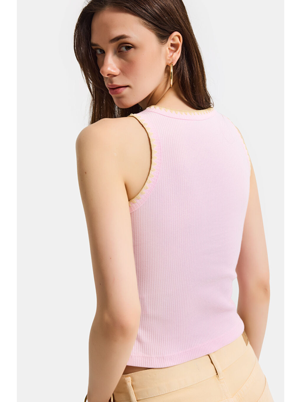 Kadın Pembe s6-98 Crop Fit Süper Elastan Sarı İşlemeli Body-4