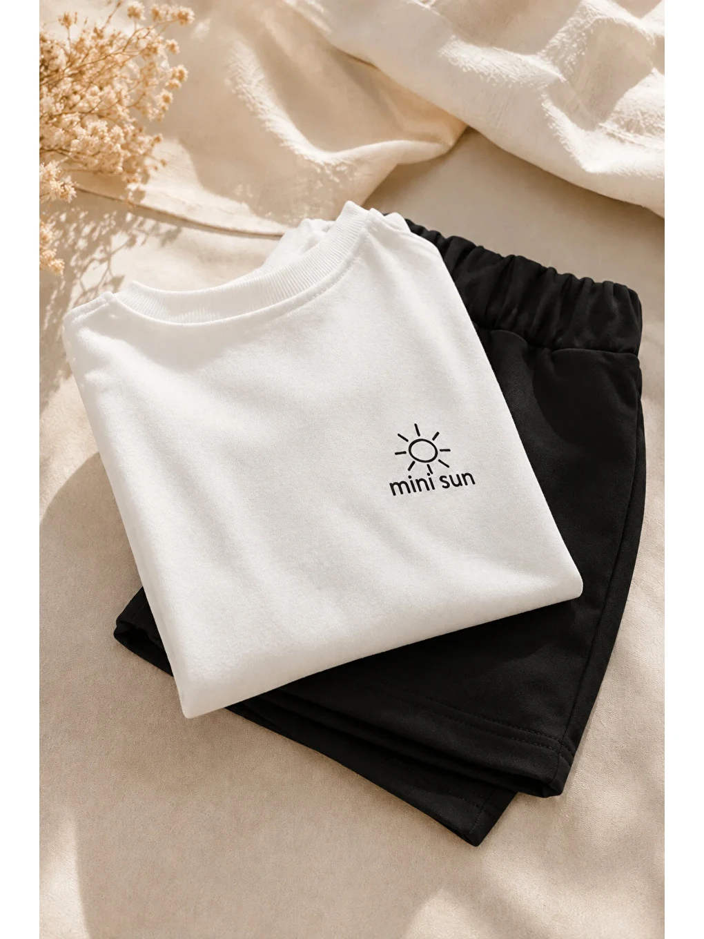 Siyah Unisex Çocuk Mini Sun Baskılı Oversize Tişört Şort Yazlık Takım 1-5 Yaş-5
