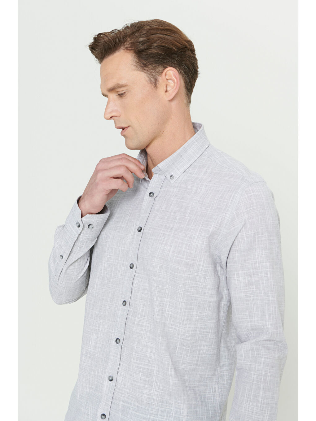 Erkek Antrasit Slim Fit Dar Kesim Düğmeli Yaka Keten Görünümlü %100 Pamuk Flamlı Gömlek-3