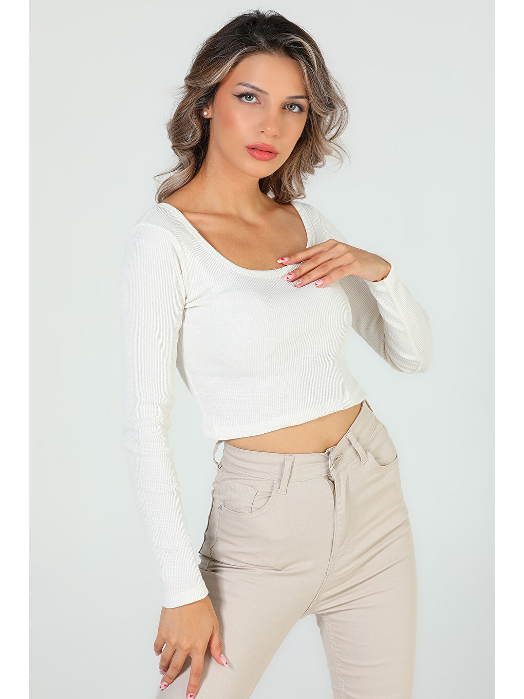 GÜLSELİ Ekru Kadın Kare Yaka Kaşkorse Crop Body Bluz - 3