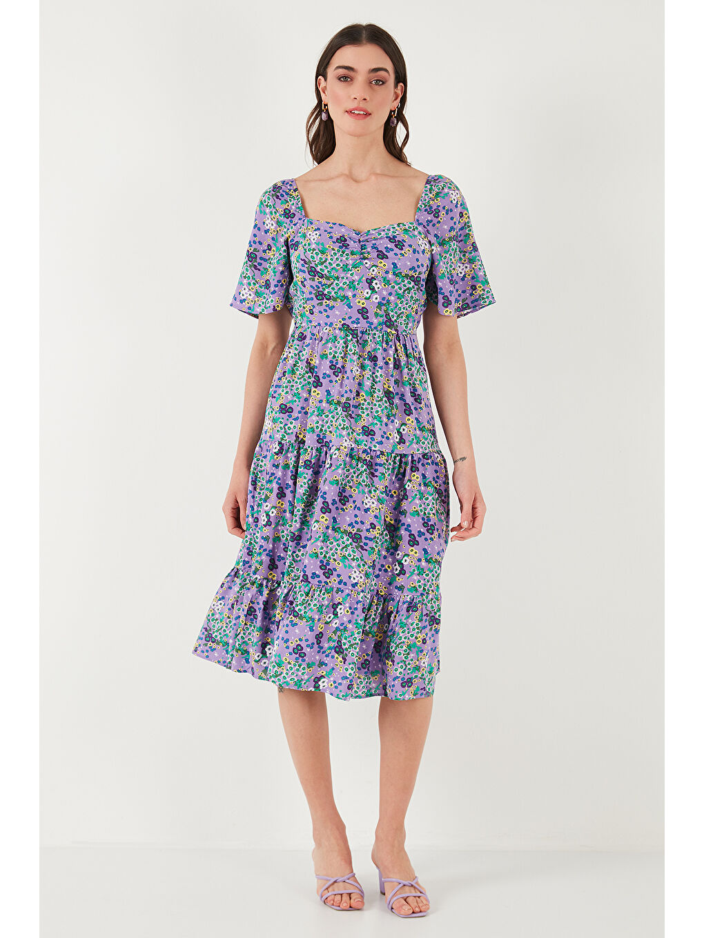 Mor Desenli Oversize Fit Carmen Yaka Büzgü Detaylı Midi Boy Kadın Elbise 6782169-5