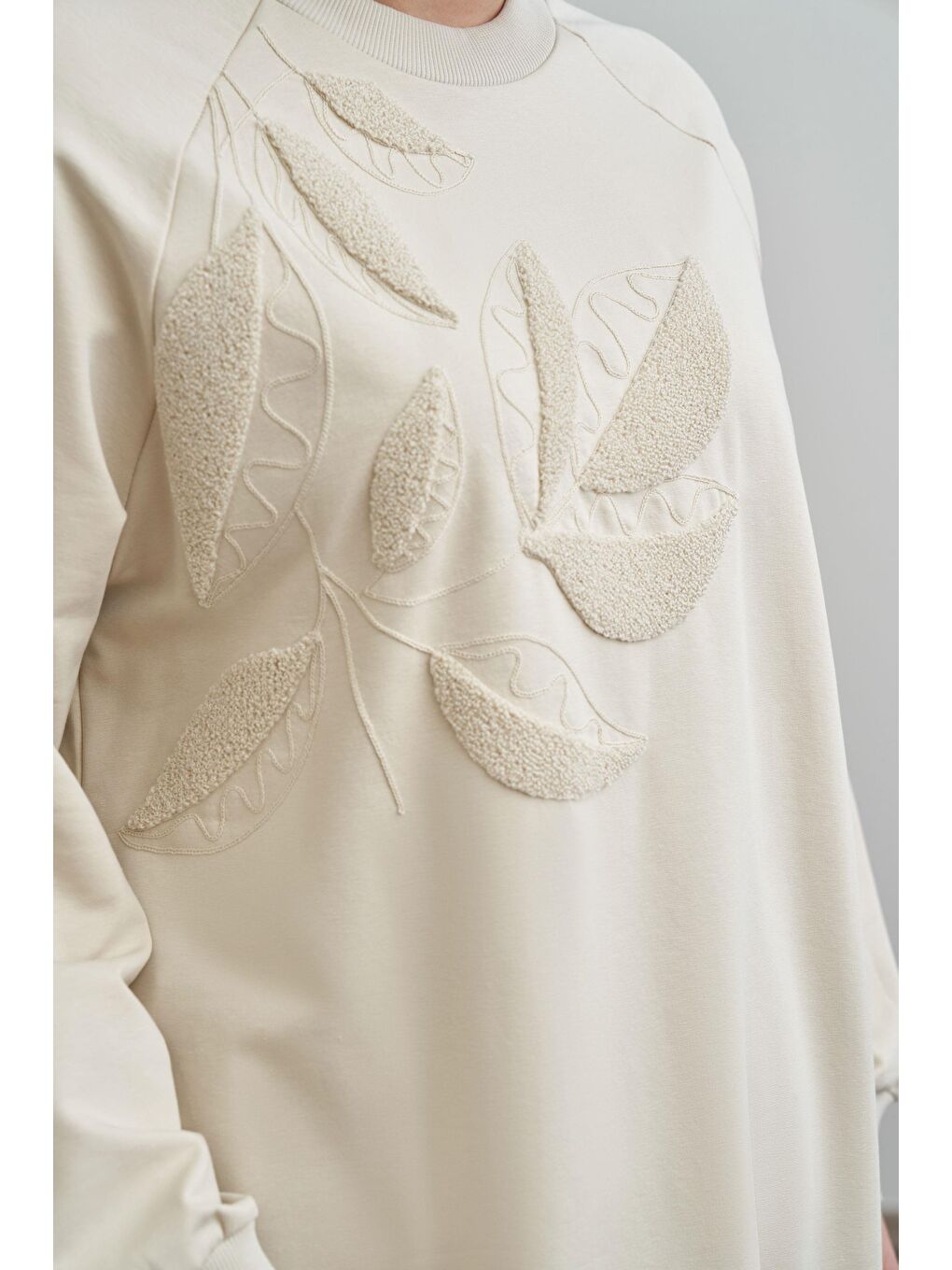 Bej Taş-Büyük Beden Pamuklu Yaprak Desenli Tunik-4