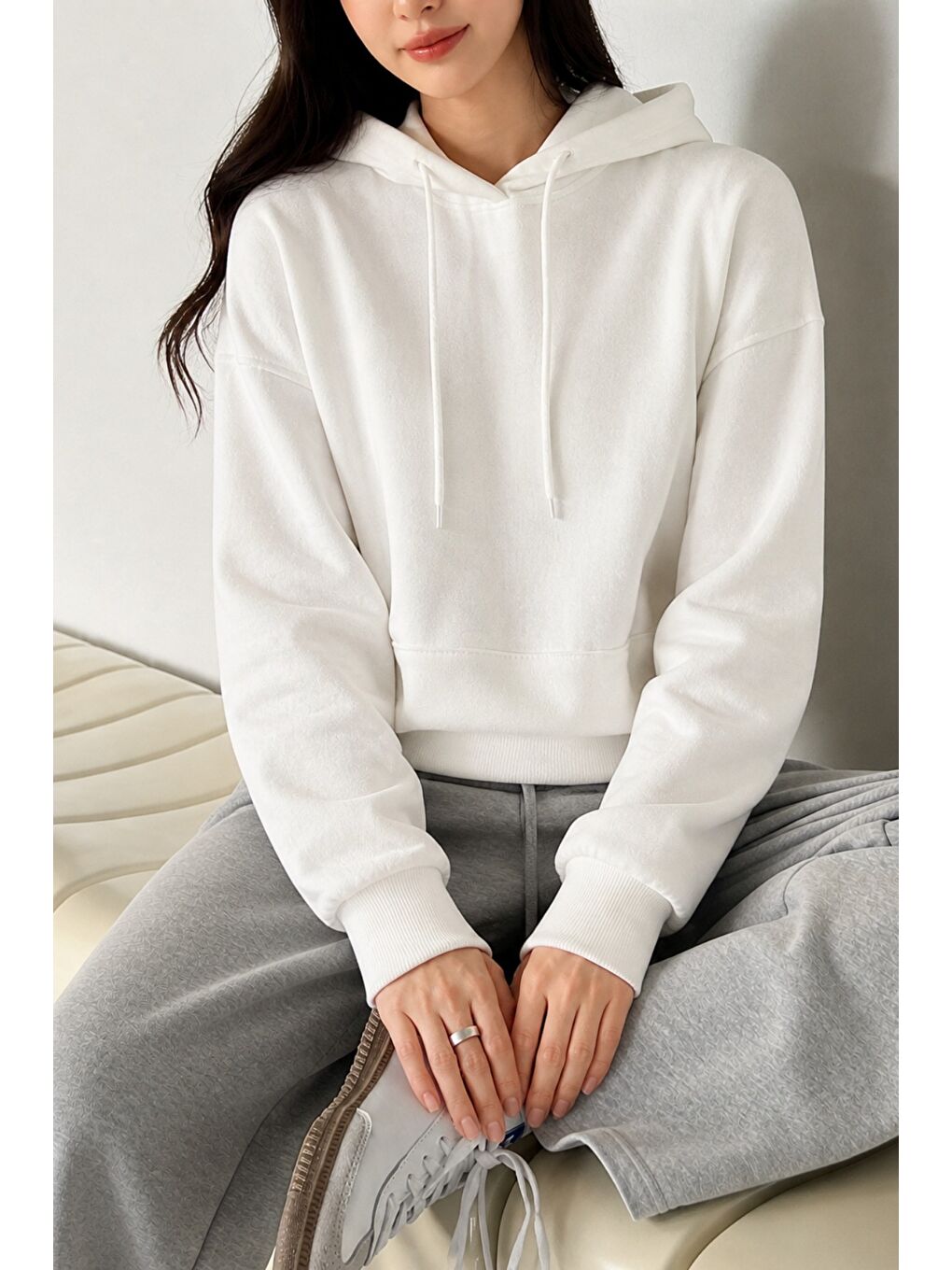 Beyaz Kadın Oversize Kapüşonlu Sweatshirt Rahat Kalıp Günlük Basic Hoodie-4