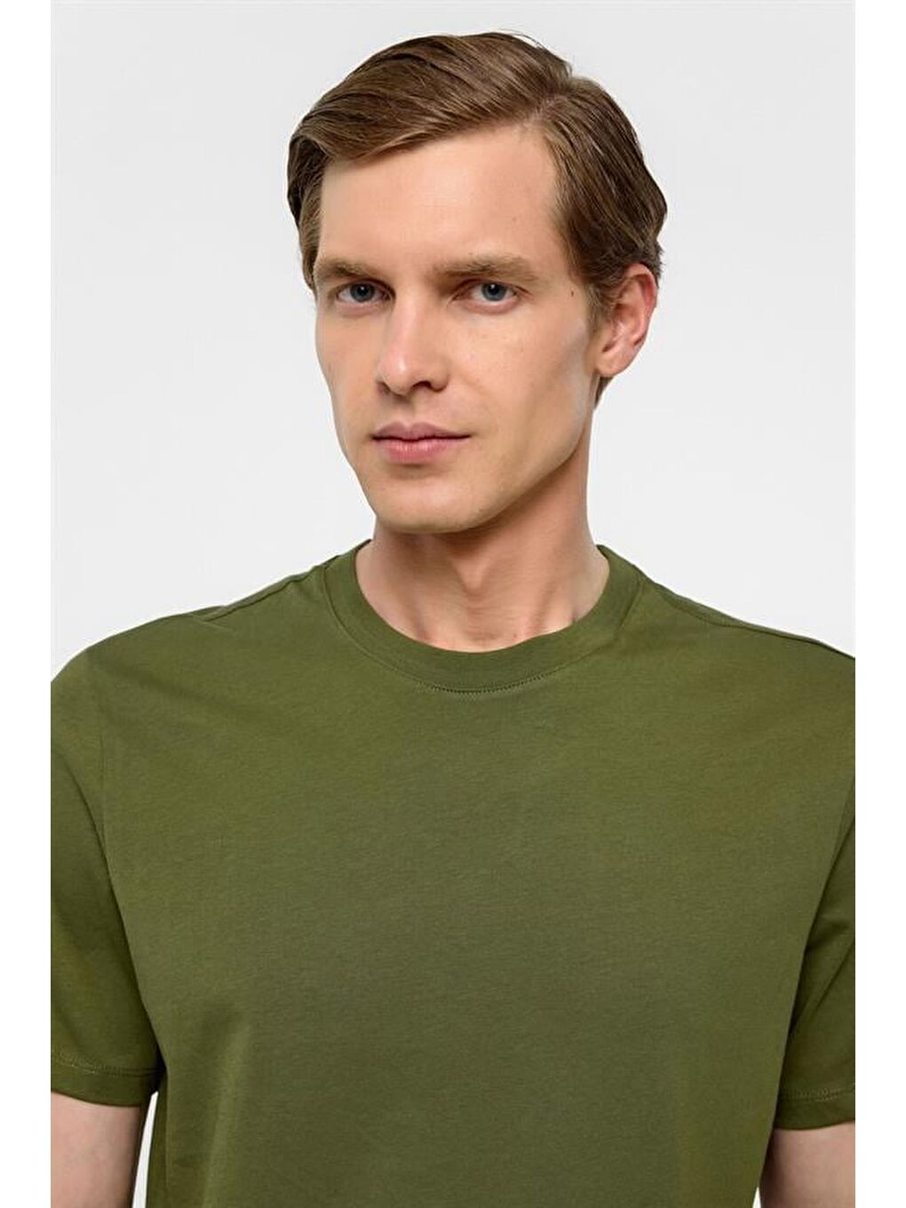 Koyu Yeşil Regular Düz Bisiklet Yaka Tişört-2