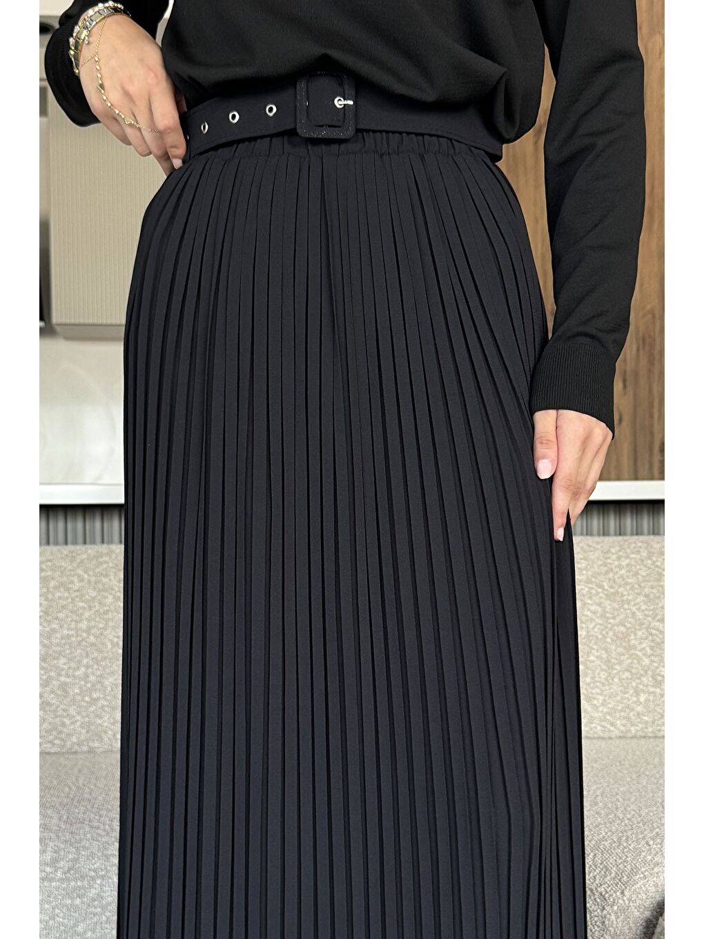 Siyah Kemerli Pileli Tesettür Etek (s,m,l,xl Uyumludur)-4