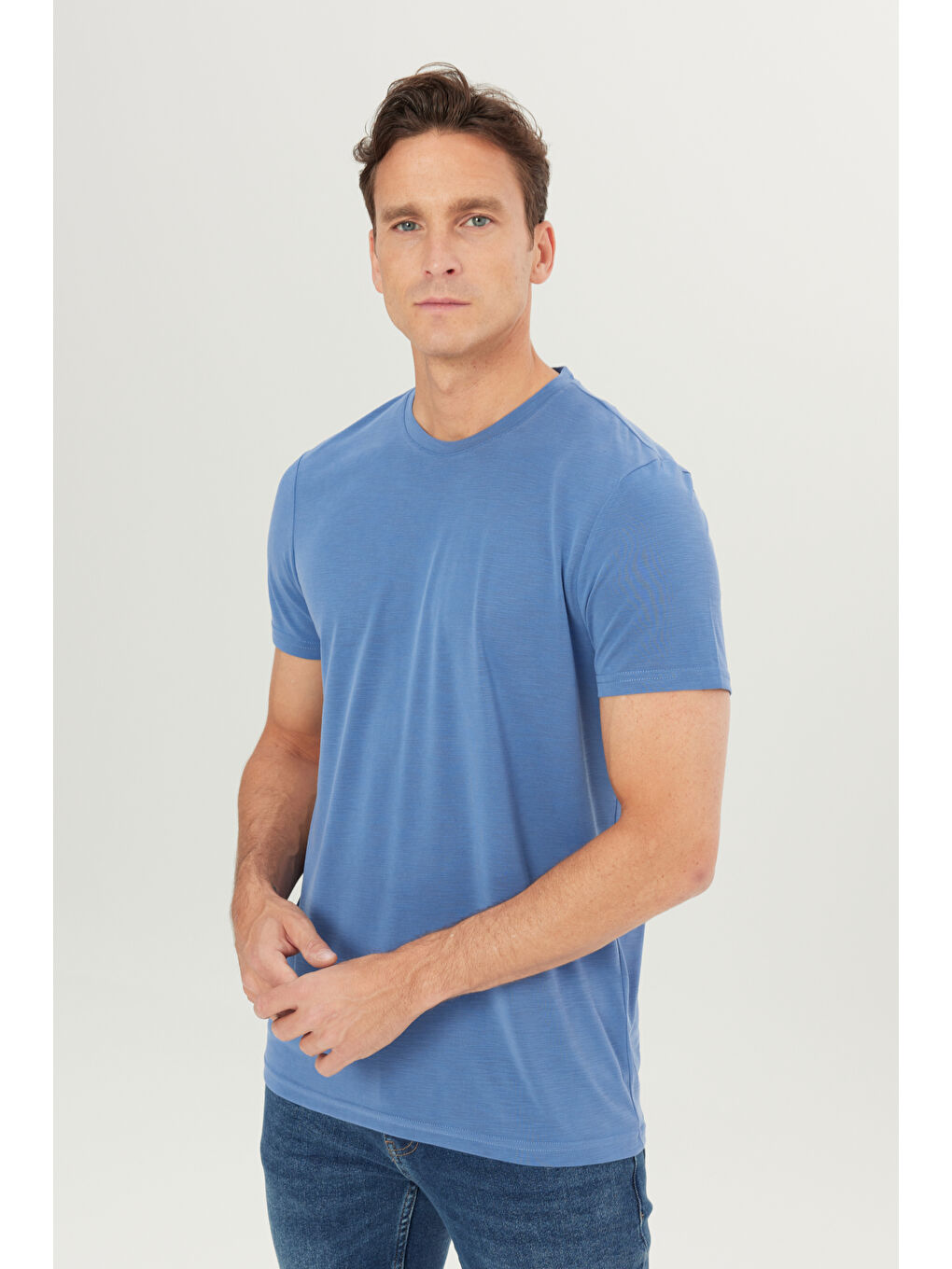 Erkek İndigo Yumuşak Dokulu Slim Fit Dar Kesim Bisiklet Yaka Tişört-2