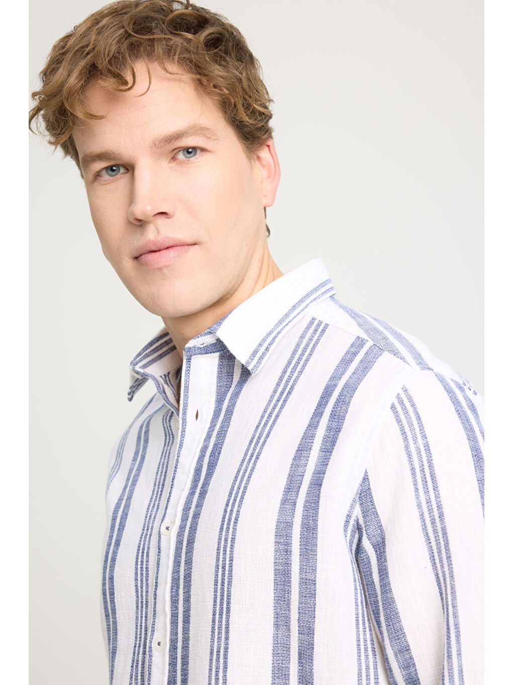 Relaxed Fit Geniş Kesim %100 Pamuk Lacivert Gömlek-1