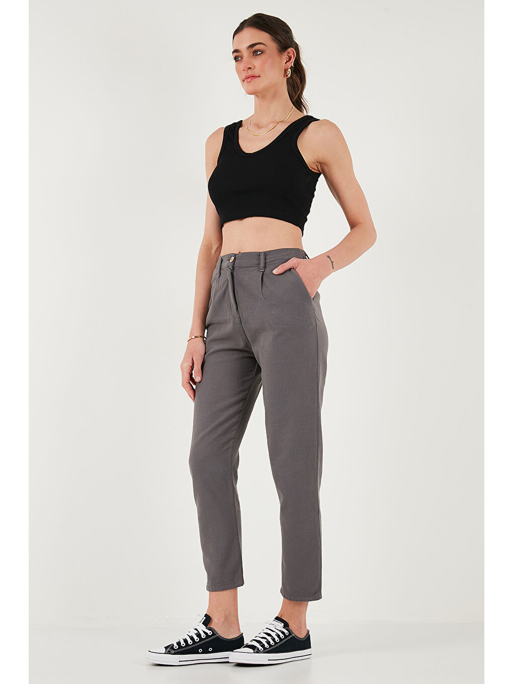 Antrasit Pamuklu Slim Fit Normal Bel Düz Paça Kadın Pantolon 668Y5121