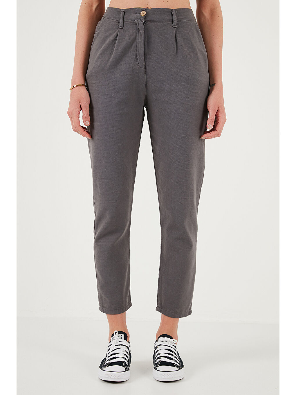 Antrasit Pamuklu Slim Fit Normal Bel Düz Paça Kadın Pantolon 668Y5121-1